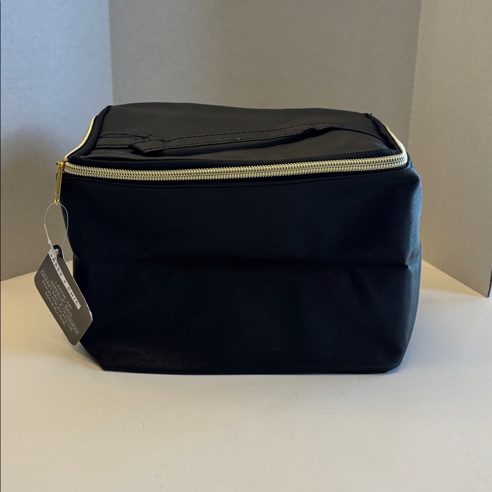 💕5/25💕Train Case Black 9 X 6 X 6 Deep